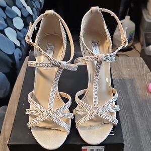 INC International Concepts - Reggigol Pearl Gold SIZE 8